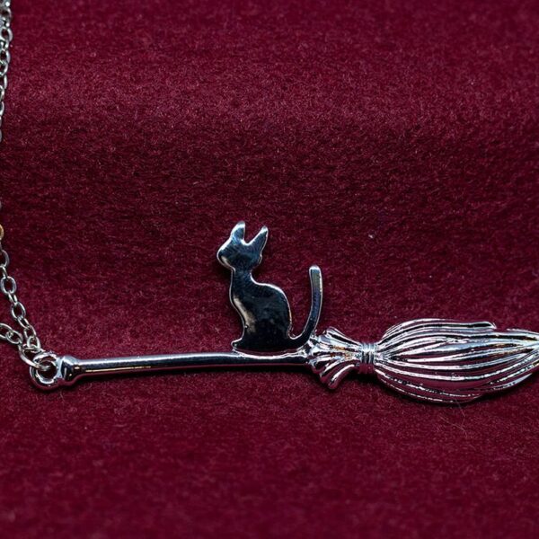 gallery-item