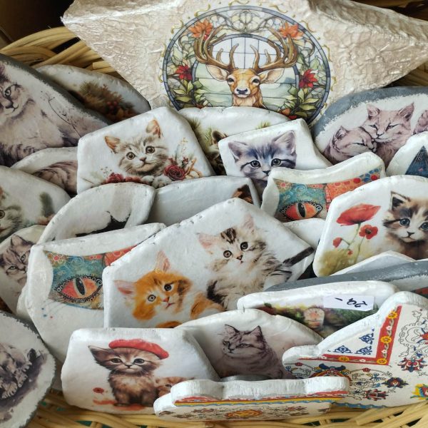 gallery-item
